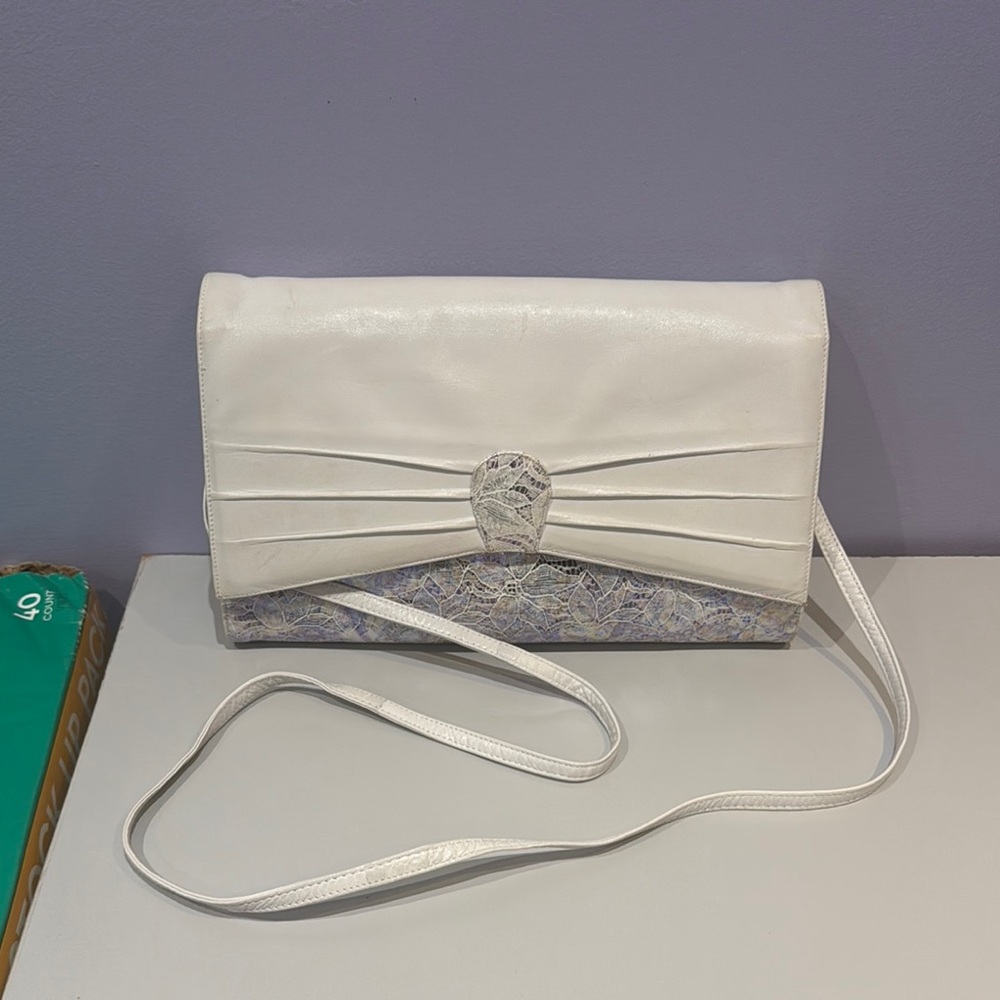 Elegant White Lace Clutch Bag
